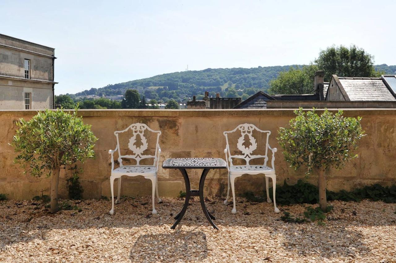 Central Luxury Bath Garden Apartment Free Parking Extérieur photo